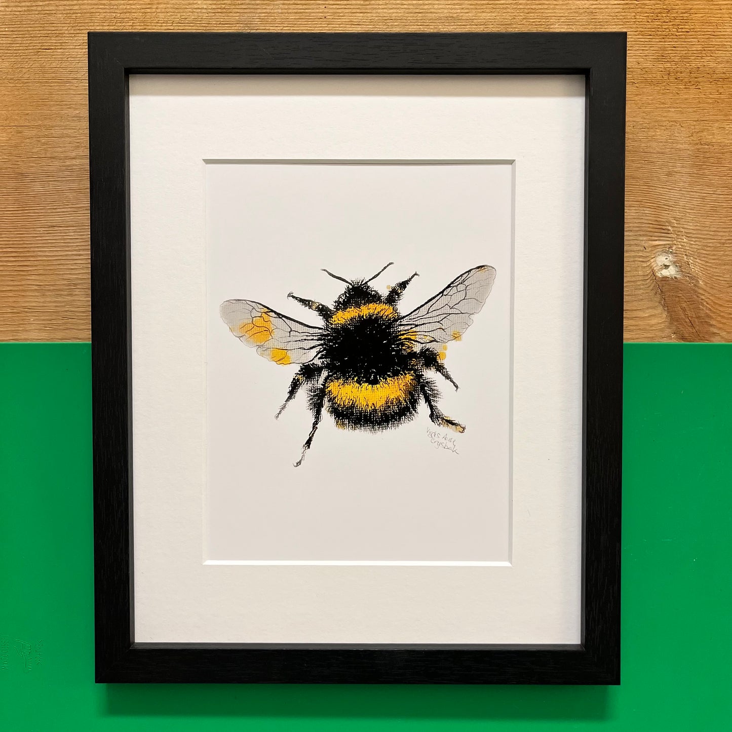 HUMLA kunstprint i smal sort ramme